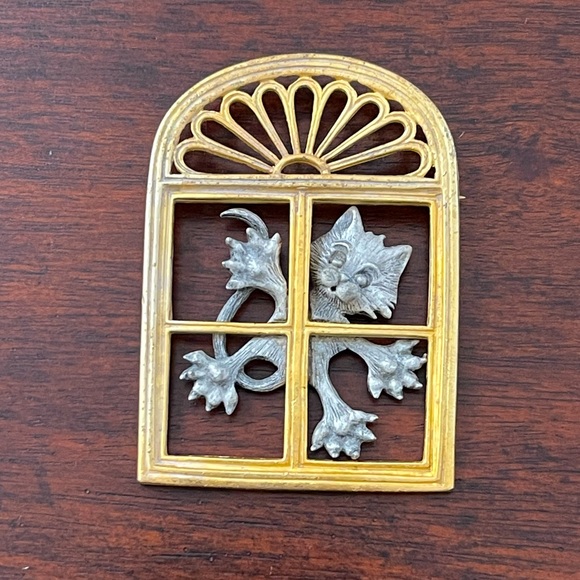 Jonette Jewelry Jewelry - Vintage signed Jonette Jewelry cat behind the window pewter brooch pin